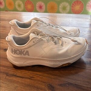 Hoka White Low-Top Athletic Running Shoes with Toggle Laces